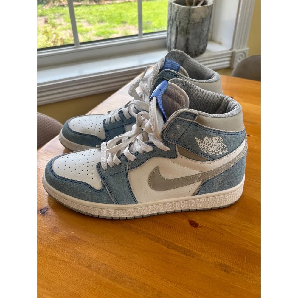 Jordan 1 Retro High OG Hyper Royal White Blue Mens 9.5
